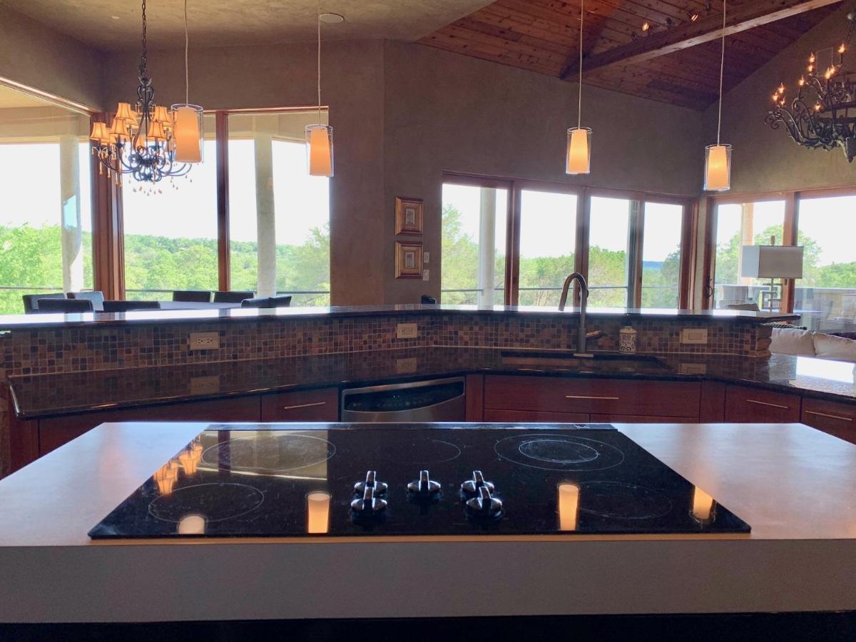 Scenic Hill Country Retreat - Rhino Ranch Villa Ню Браунфелс Екстериор снимка
