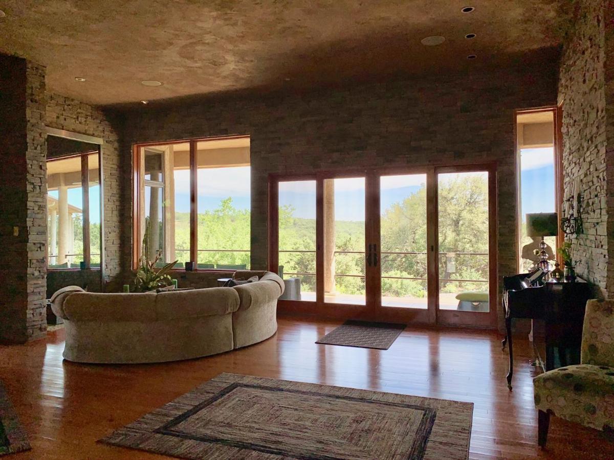 Scenic Hill Country Retreat - Rhino Ranch Villa Ню Браунфелс Екстериор снимка
