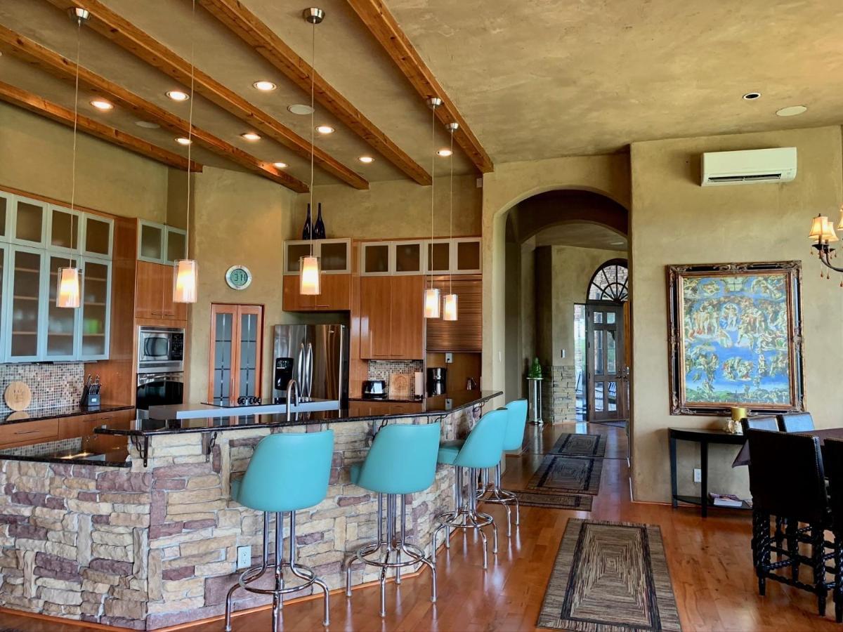 Scenic Hill Country Retreat - Rhino Ranch Villa Ню Браунфелс Екстериор снимка