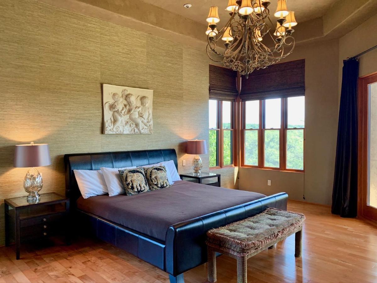 Scenic Hill Country Retreat - Rhino Ranch Villa Ню Браунфелс Екстериор снимка